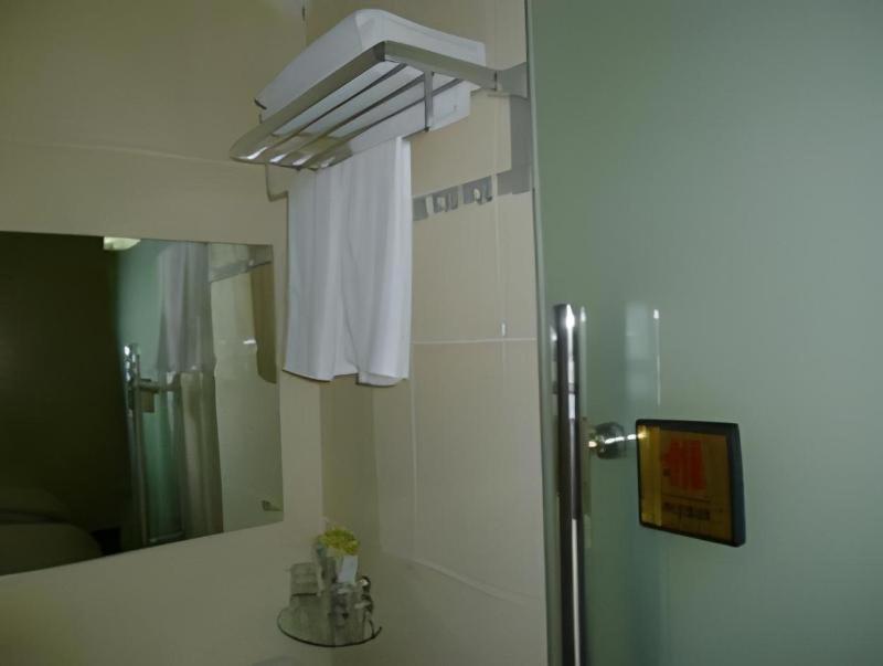Aditya Hotel Куала Лумпур Екстериор снимка